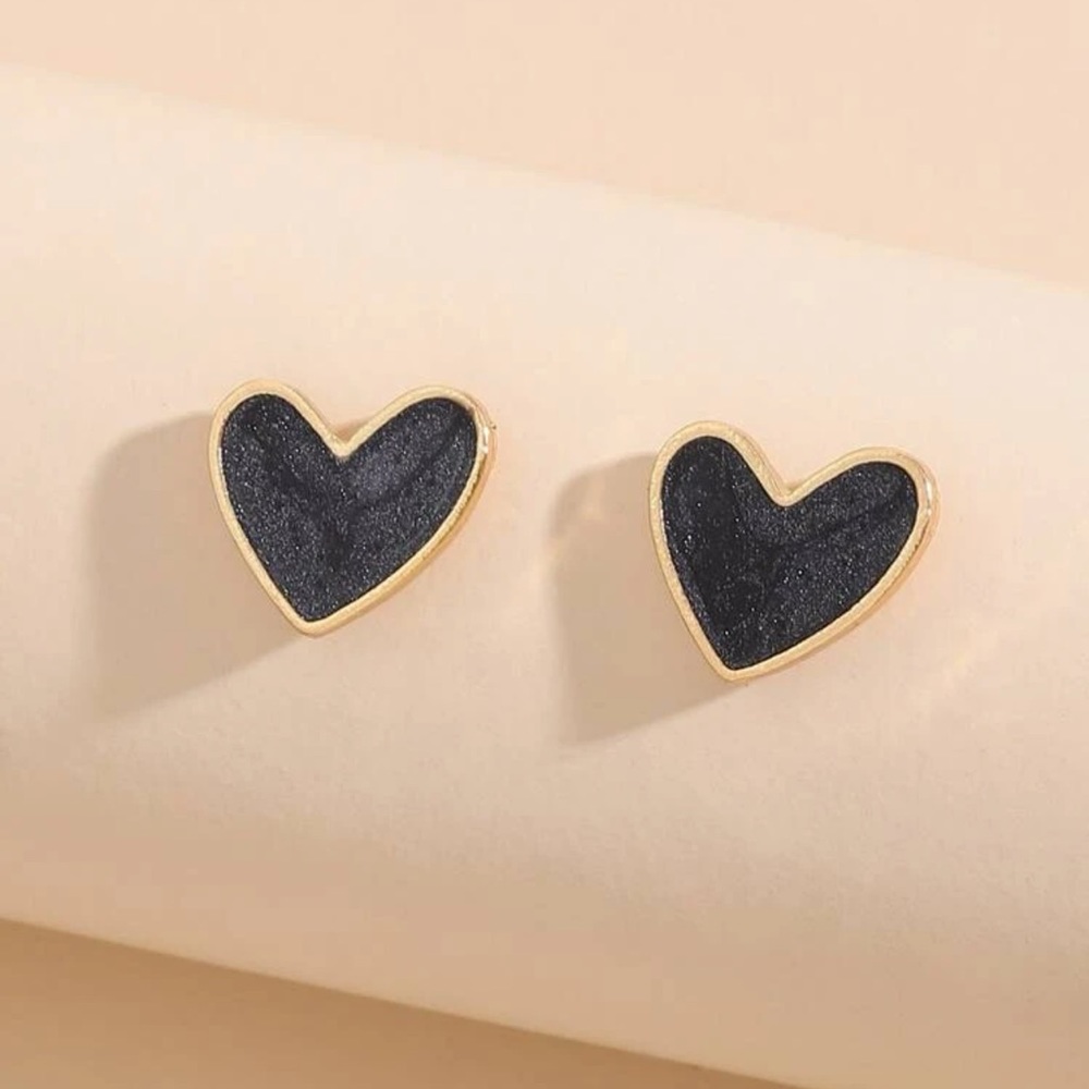 Black Heart Stud Earrings Golden - Picture 3 of 8